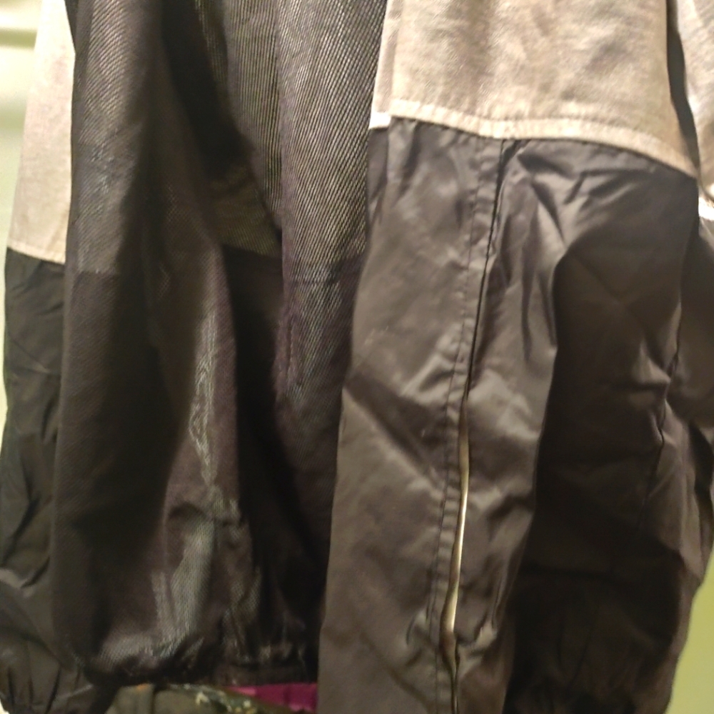 windbreaker